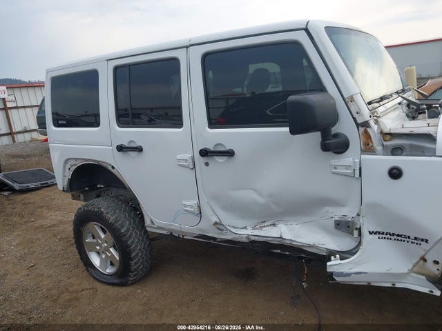 1C4BJWFG4GL344453 Jeep Wrangler