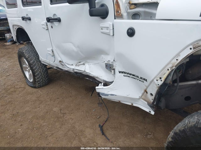 1C4BJWFG4GL344453 Jeep Wrangler