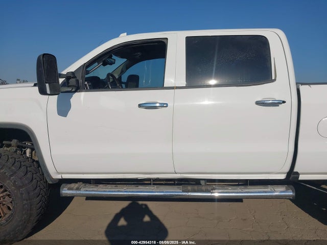 1GT12UE86GF177387 GMC lml - pti, duramax