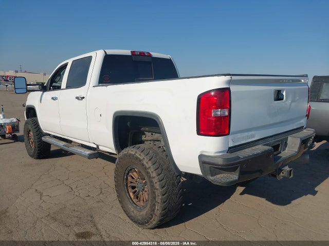 1GT12UE86GF177387 GMC lml - pti, duramax