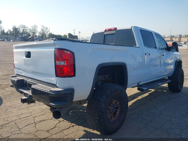 1GT12UE86GF177387 GMC lml - pti, duramax