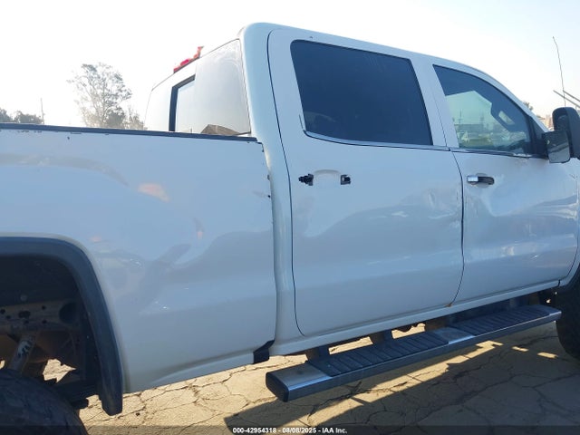 1GT12UE86GF177387 GMC lml - pti, duramax