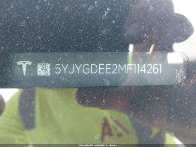 2021 TESLA MODEL Y 5YJYGDEE2MF114261 Photo 8