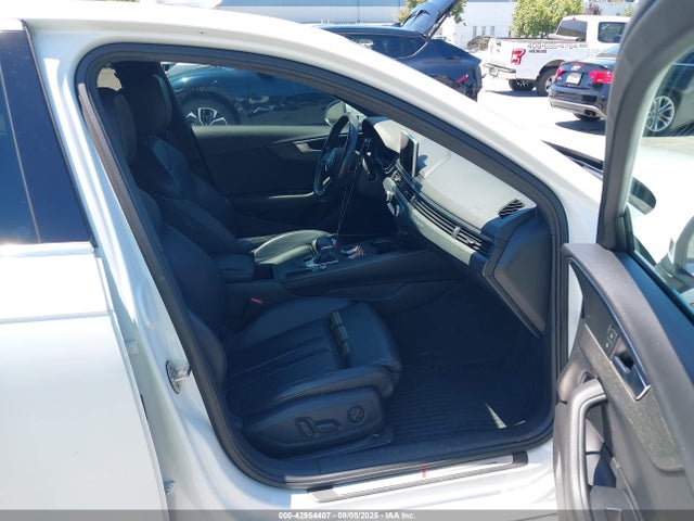 WAUENAF41HN013830 Audi 2017