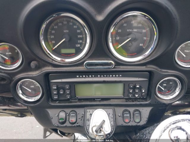 2007 HARLEY-DAVIDSON FLHTCUI 1HD1FC4167Y715463 Photo 6