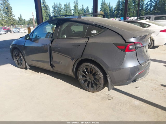 2023 TESLA MODEL Y 7SAYGDEE4PF905382 Photo 2
