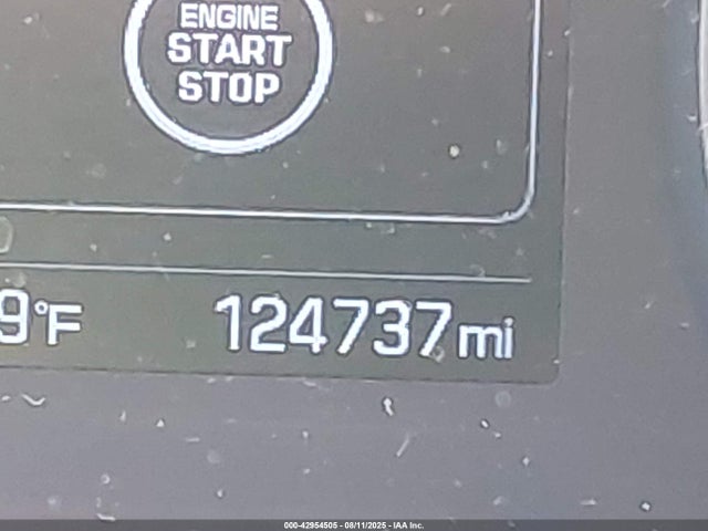 Hyundai 2017 2017 5NPD84LF6HH052104 Image 16