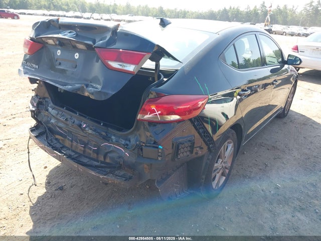 Hyundai 2017 2017 5NPD84LF6HH052104 Image 19