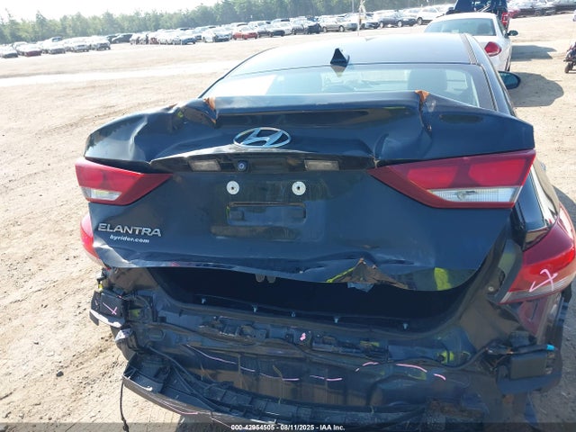 Hyundai 2017 2017 5NPD84LF6HH052104 Image 20