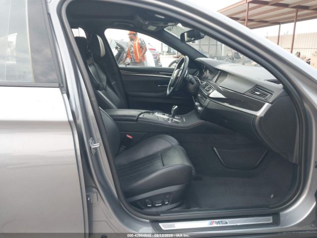 2013 BMW M5 WBSFV9C53DD096298 Photo 4