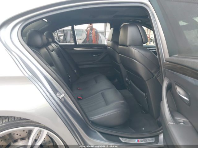 2013 BMW M5 WBSFV9C53DD096298 Photo 7