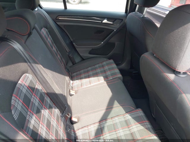 3VW547AU5HM050239 Volkswagen 2.0 tsi