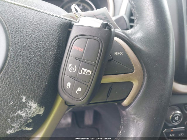 1C4PJLCS4FW628837 Jeep Cherokee