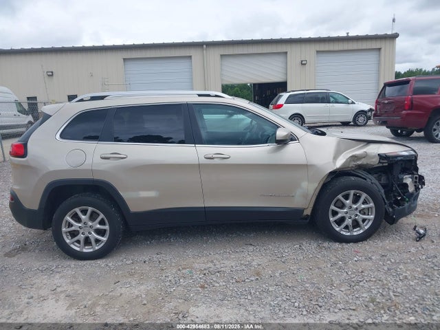 1C4PJLCS4FW628837 Jeep Cherokee