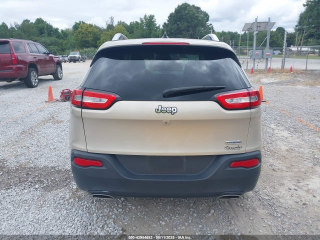 1C4PJLCS4FW628837 Jeep Cherokee
