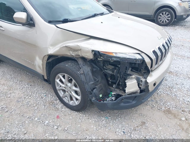 1C4PJLCS4FW628837 Jeep Cherokee