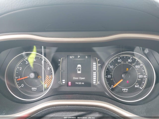 1C4PJLCS4FW628837 Jeep Cherokee