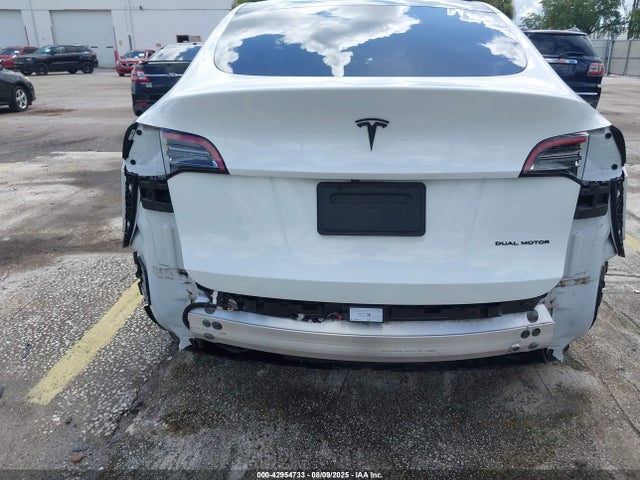 5YJYGDEE0MF246676 Tesla Model Y