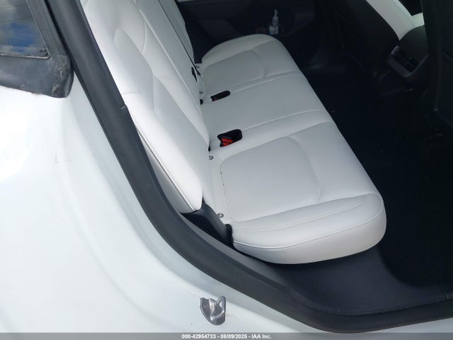 2021 TESLA MODEL Y 5YJYGDEE0MF246676 Photo 7