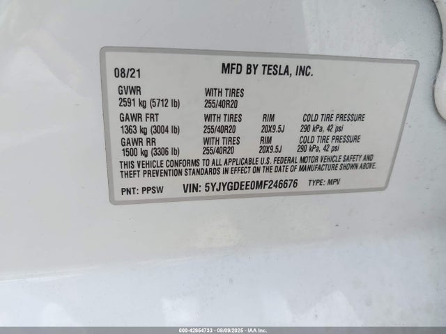 2021 TESLA MODEL Y 5YJYGDEE0MF246676 Photo 8