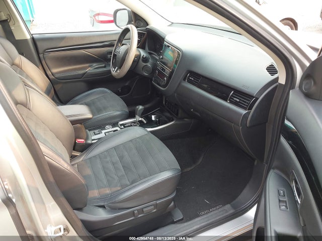 Mitsubishi mivec 2019 JA4AZ3A3XKZ027042 Image 5