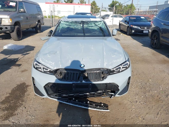 BMW 330I 2024 3MW69FF04R8E64015 Image 12