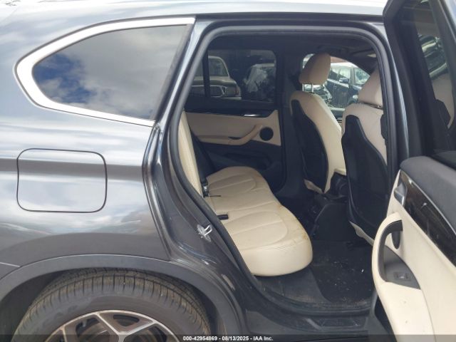 2019 BMW X1 WBXHT3C5XK3H35594 Photo 7