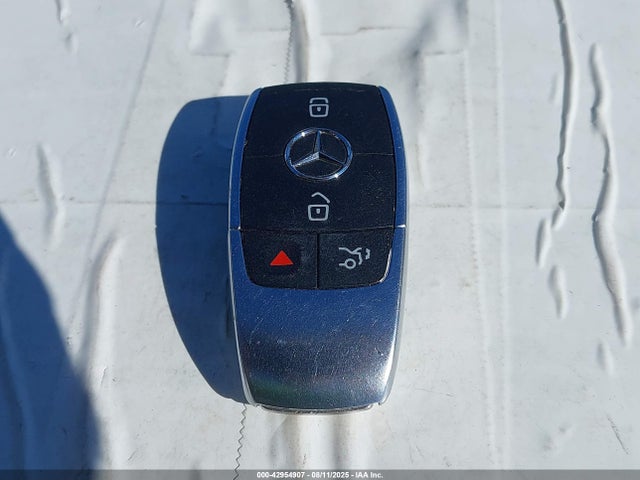 4JGFB5KB1NA699975 Mercedes-Benz m256