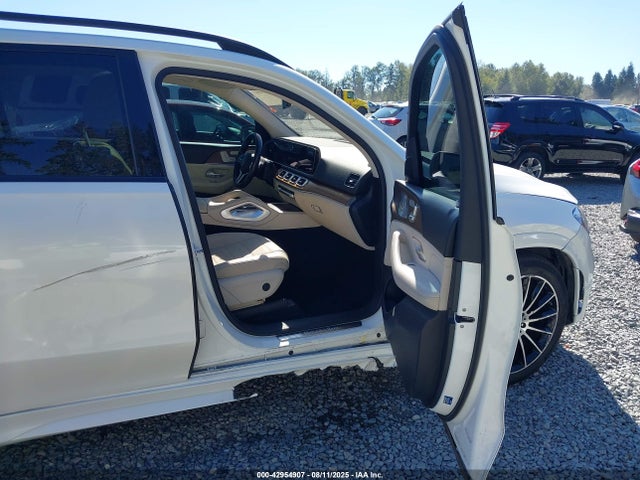 4JGFB5KB1NA699975 Mercedes-Benz m256