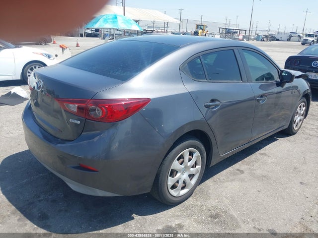 3MZBM1U76FM170280 Mazda pe