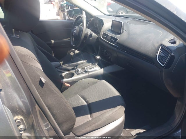 3MZBM1U76FM170280 Mazda pe
