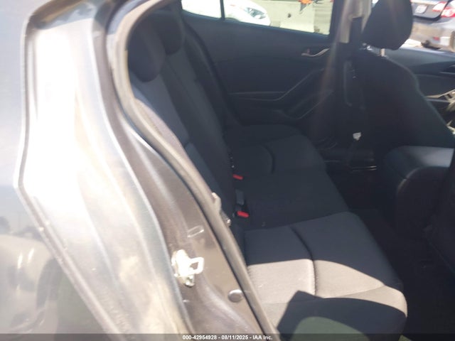 3MZBM1U76FM170280 Mazda pe