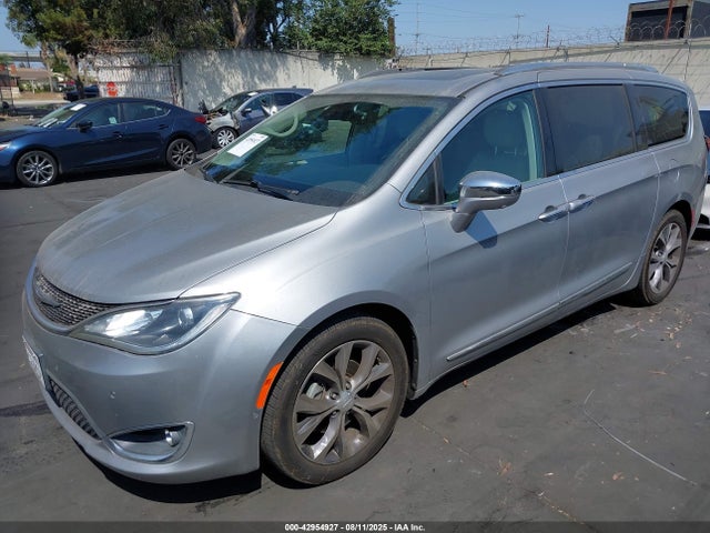 Chrysler Pacifica 2017 2C4RC1GGXHR643352 Image 2