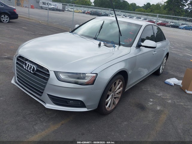 2013 AUDI A4 WAUEFAFL2DA045482 Photo 1