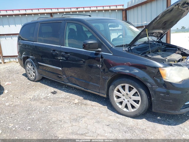 2C4RC1BG7ER158265 Chrysler Town and Country