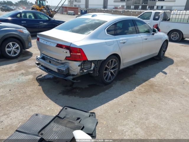 2018 VOLVO S90 LVY982MK4JP008210 Photo 3