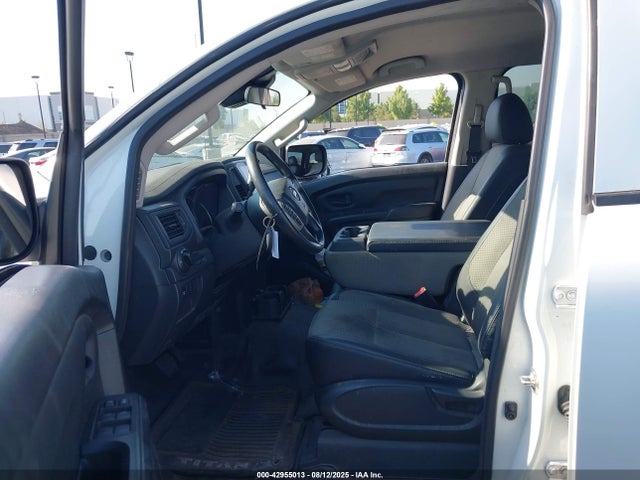 Nissan 2021 2021 1N6AA1EE6MN506045 Image 5