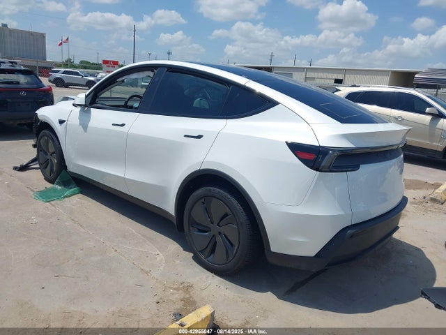 2026 TESLA MODEL Y 7SAYGDEE1TA396729 Photo 2