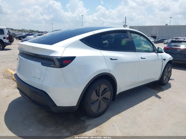 2026 TESLA MODEL Y 7SAYGDEE1TA396729 Photo 3