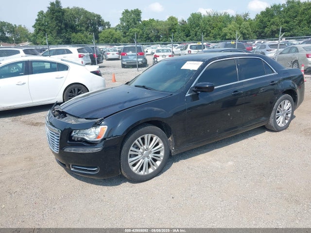 Chrysler 300 2014 2C3CCARGXEH265042 Image 2