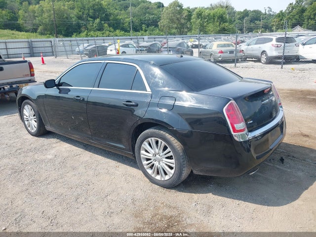 Chrysler 300 2014 2C3CCARGXEH265042 Image 3
