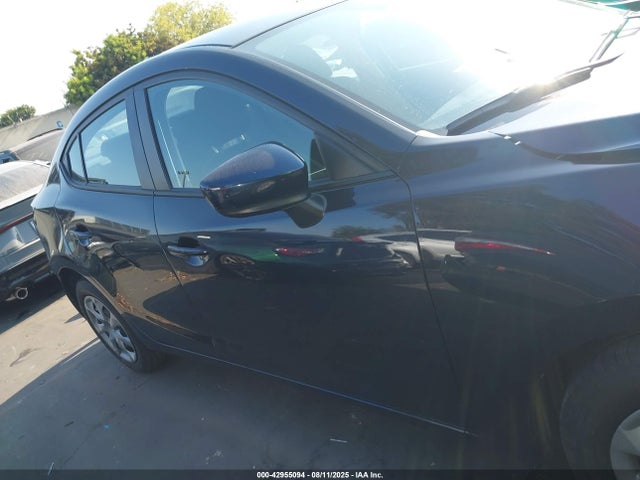 JM1BN1U74H1130540 Mazda pe