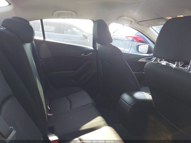 JM1BN1U74H1130540 Mazda pe
