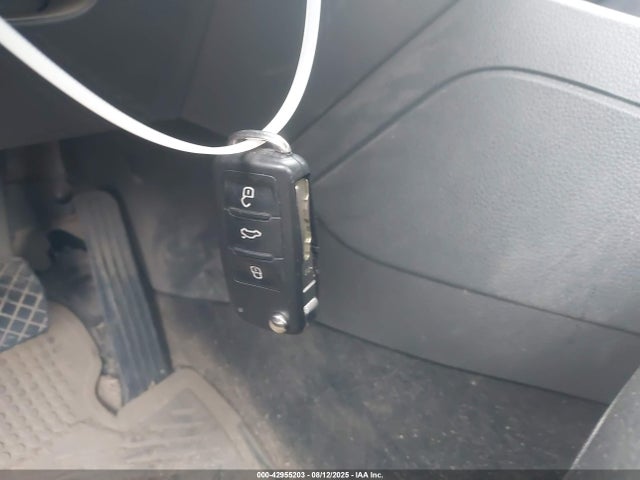 3VWD67AJ4GM259305 Volkswagen 1.4t