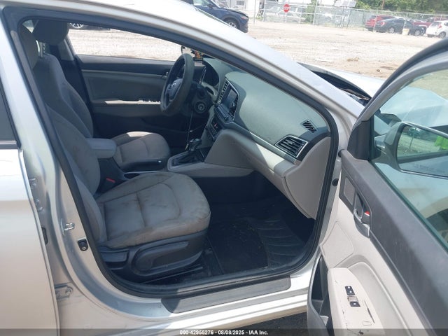 KMHD84LF9HU201249 Hyundai 2017
