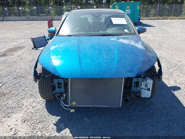 WAUBUDGY4NA105316 Audi 40 tfsi