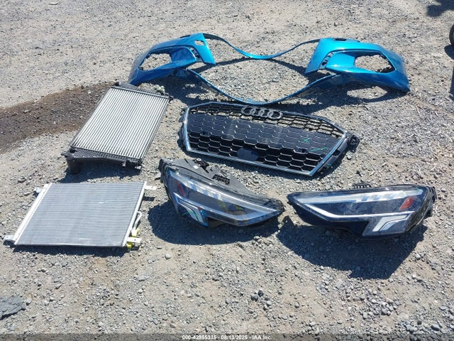 WAUBUDGY4NA105316 Audi 40 tfsi