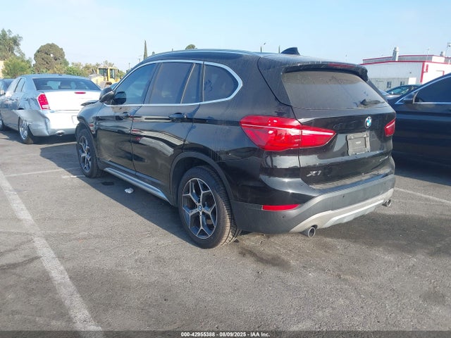 BMW X1 2018 WBXHT3C38J3H31038 Image 3
