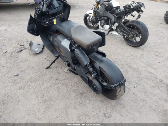 2022 BMW CE 04 WB10C5302N6F28871 Photo 2