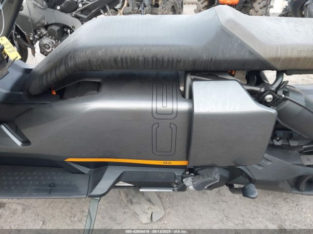 2022 BMW CE 04 WB10C5302N6F28871 Photo 8
